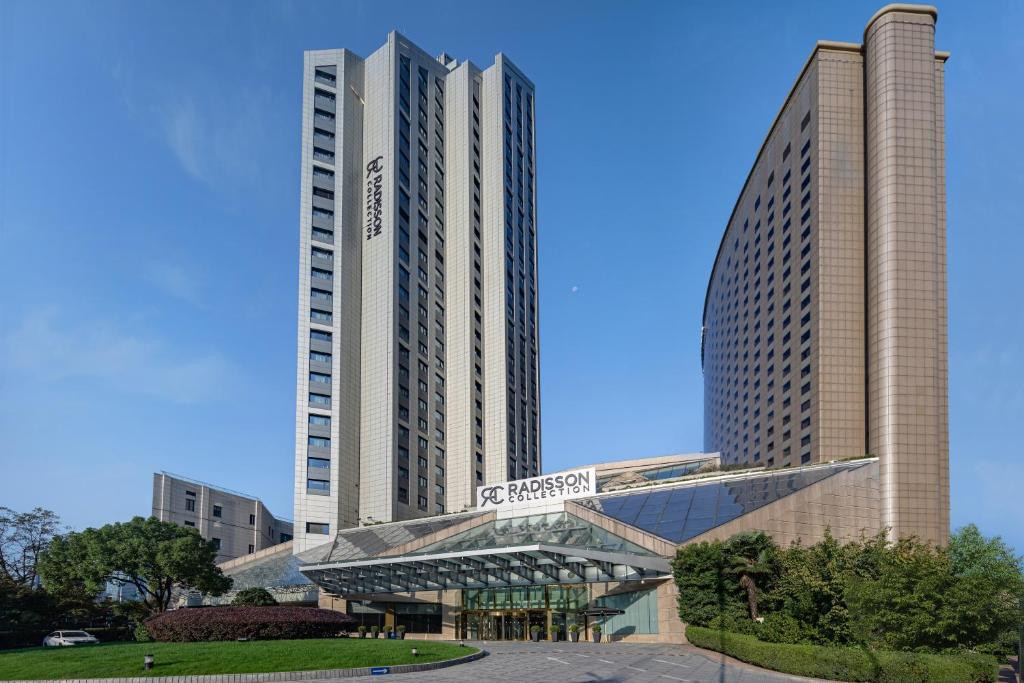 RADISSON COLLECTION HOTEL YANGTZE SHANGHAI (EX. RENAISSANCE YANGTZE)