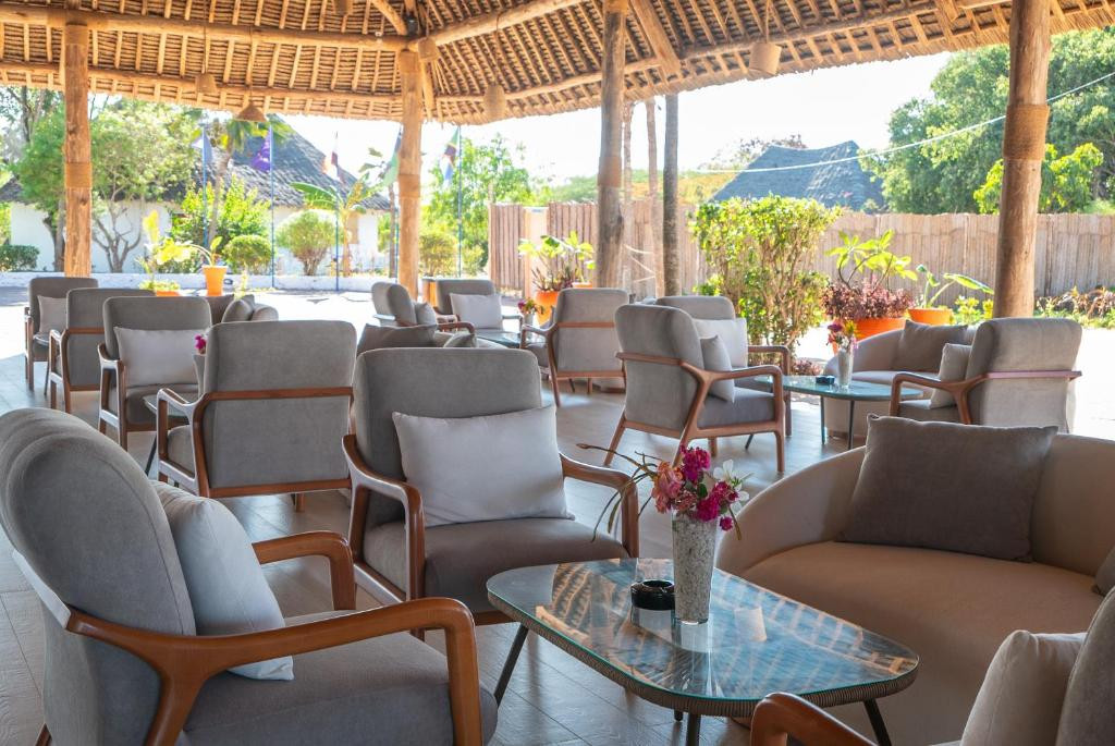 ROYAL MANDARIN HOTEL & RESORT