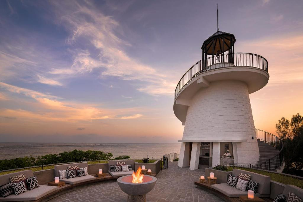 FOUR SEASONS RESORT SEYCHELLES AT DESROCHES ISLAND