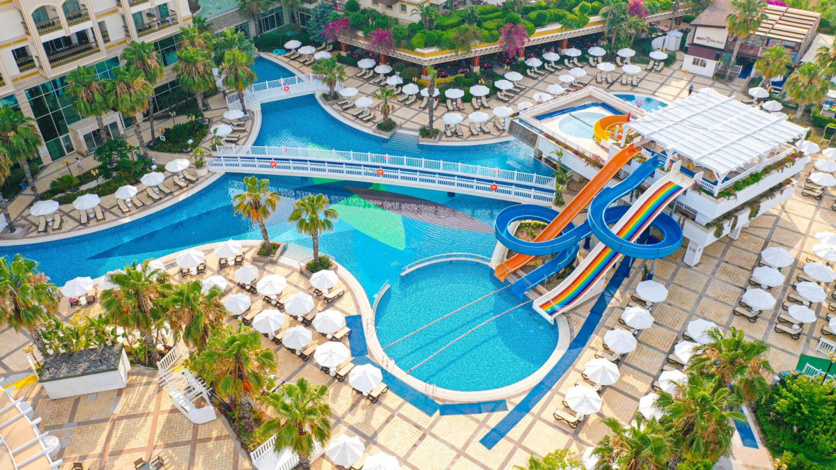 DIAMOND EXCELLENCE RESORT & SPA