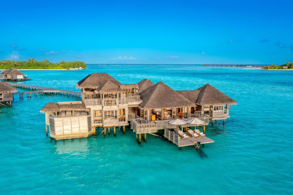 GILI LANKANFUSHI