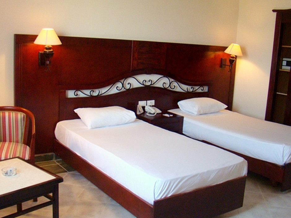 BRAYKA BAY RESORT