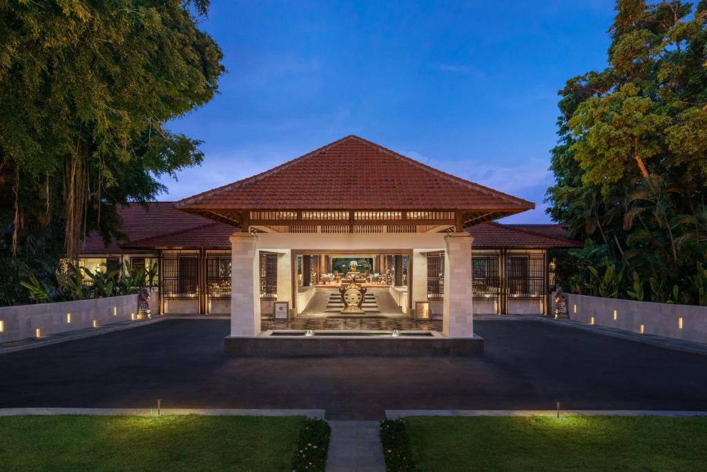 THE LAGUNA, A LUXURY COLLECTION