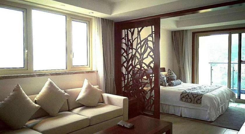 SANYA SHANGHAI HUATING BOUTIQUE RESORT HOTEL