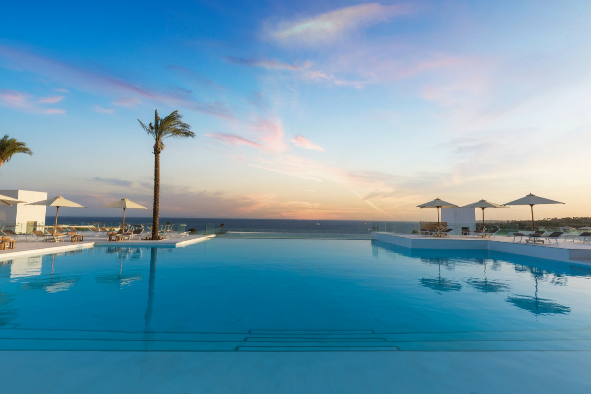 POSH CLUB SUNRISE WHITE HILLS RESORT