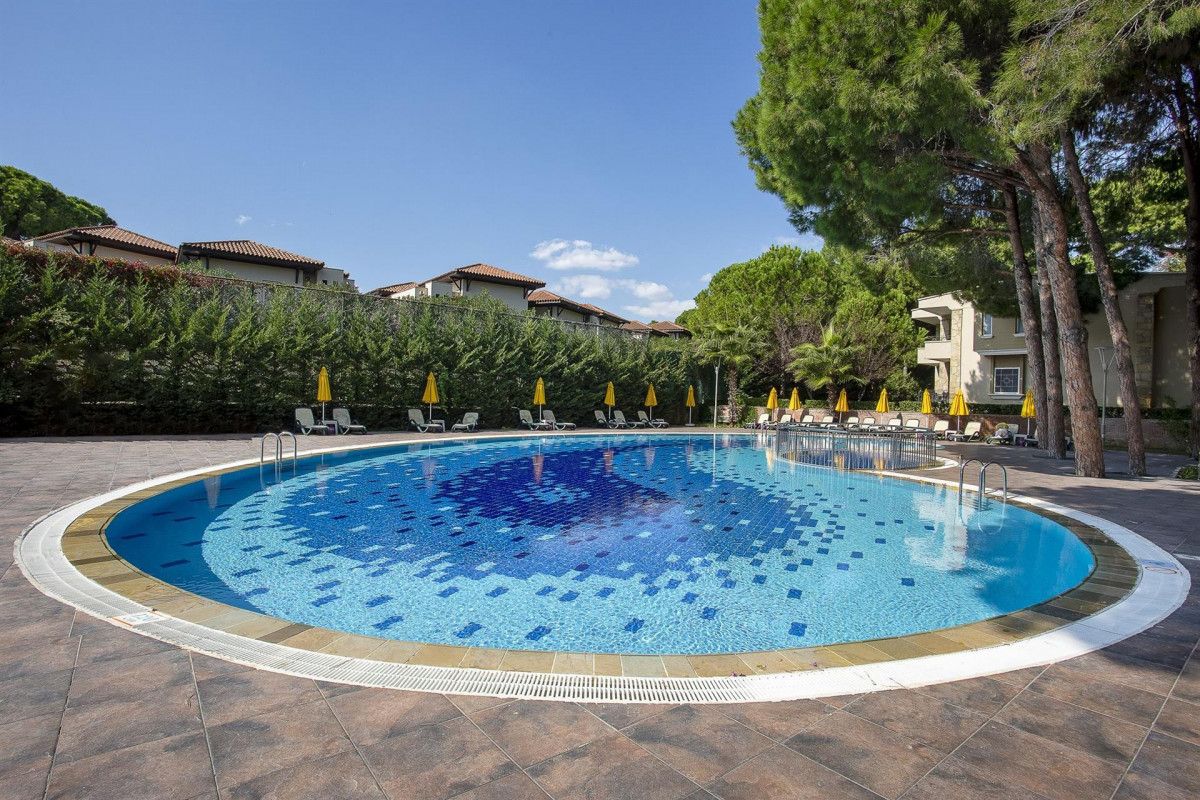 PINE BEACH BELEK