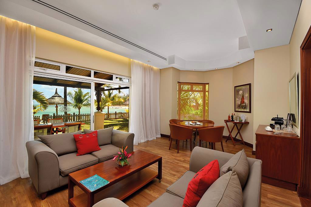 SHANDRANI BEACHCOMBER RESORT & SPA