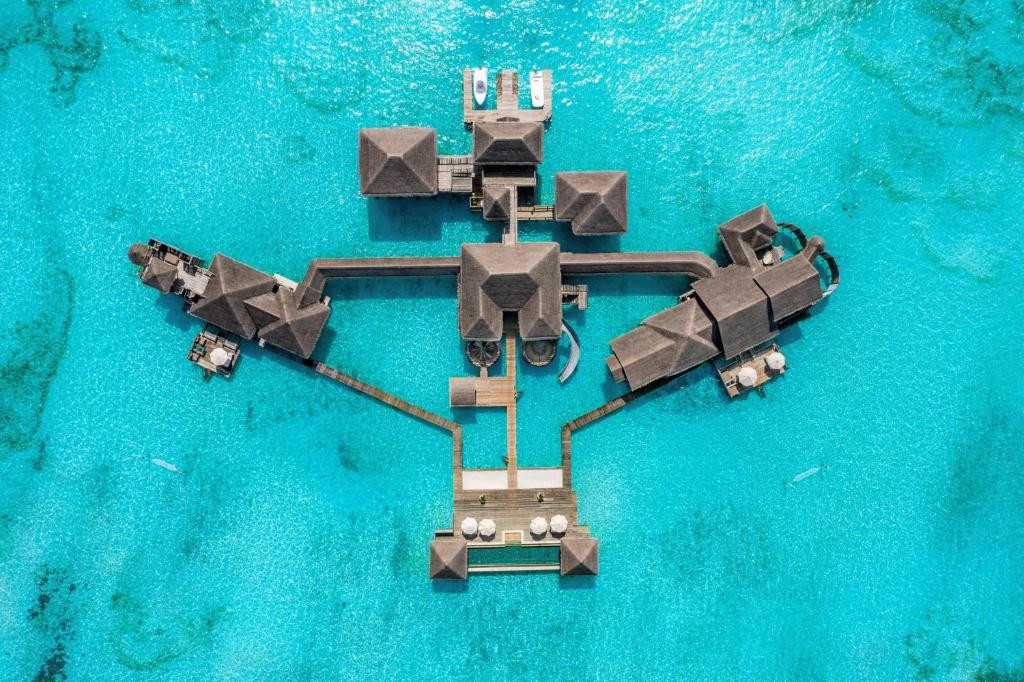 GILI LANKANFUSHI