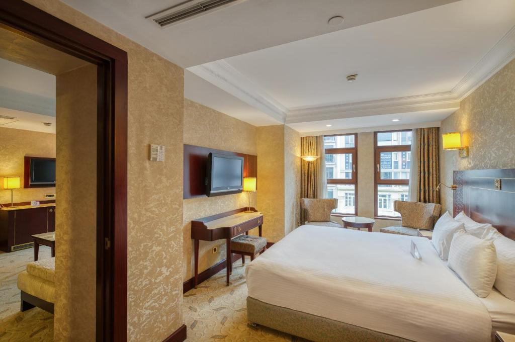 CROWNE PLAZA ISTANBUL OLD CITY