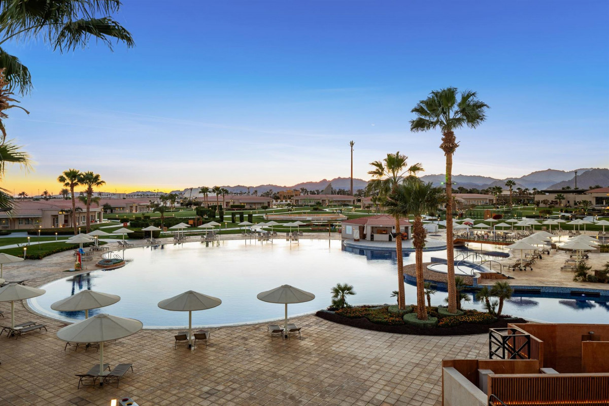 PICKALBATROS LUXURY SUITES
