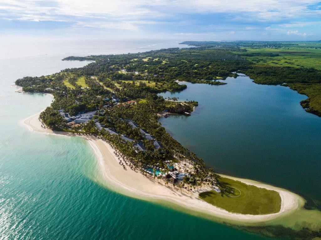 ONE & ONLY LE SAINT GERAN 6