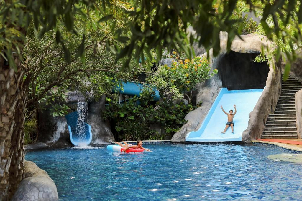 PADMA RESORT LEGIAN
