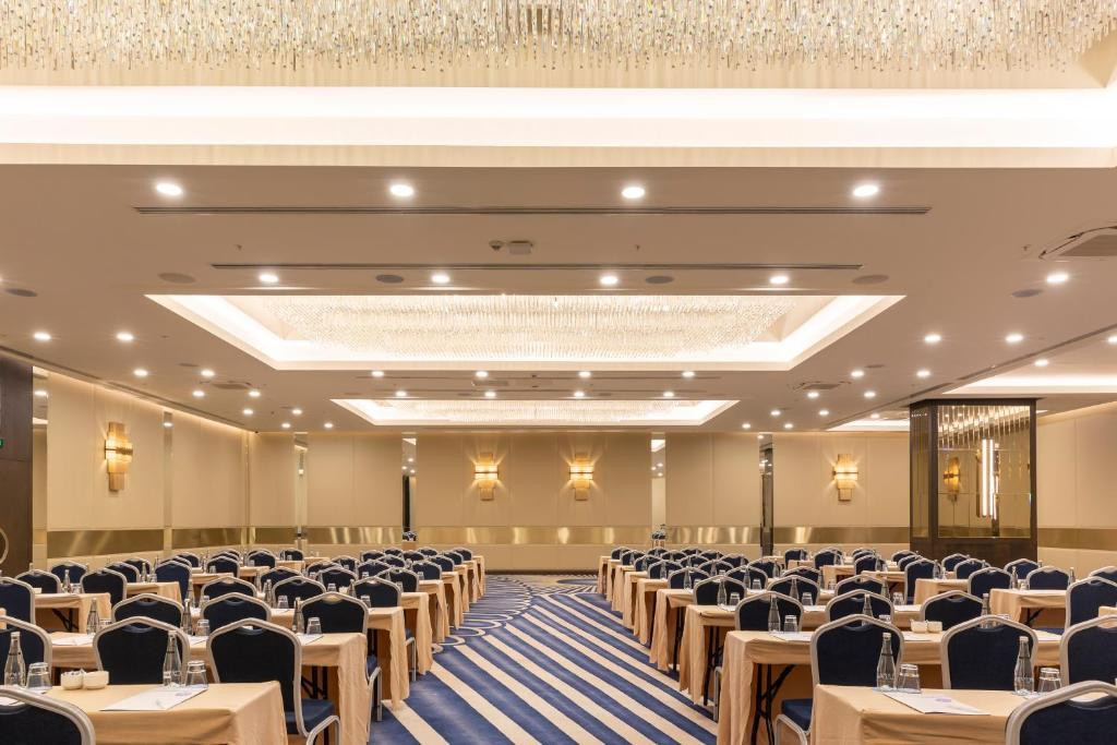 IC HOTELS GREEN PALACE