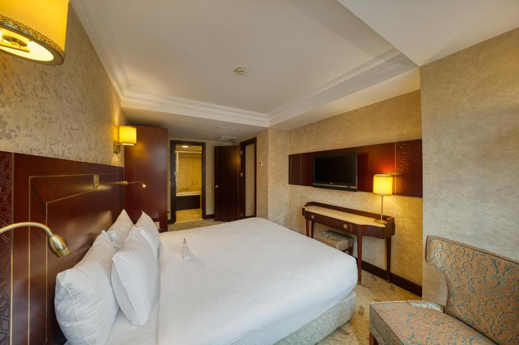 CROWNE PLAZA ISTANBUL OLD CITY