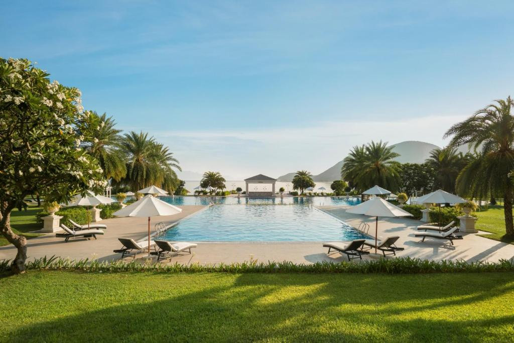 NHA TRANG MARRIOTT RESORT & SPA HON TRE ISLAND