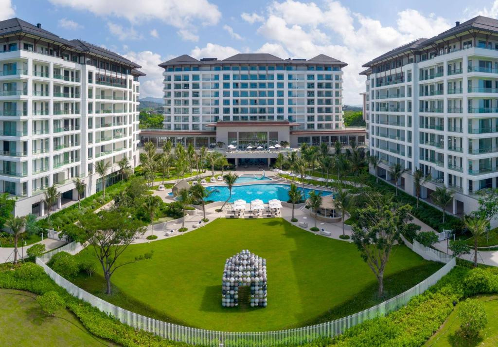 THE MERMOON RESORT HAINAN TUFU BAY TAPESTRY COLLECTION BY HILTON